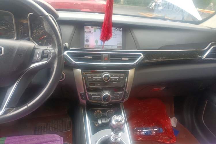 Used Zotye Domy X5 2015 1.5T Manual Luxury Version China IV Standard Audio And AC Panel