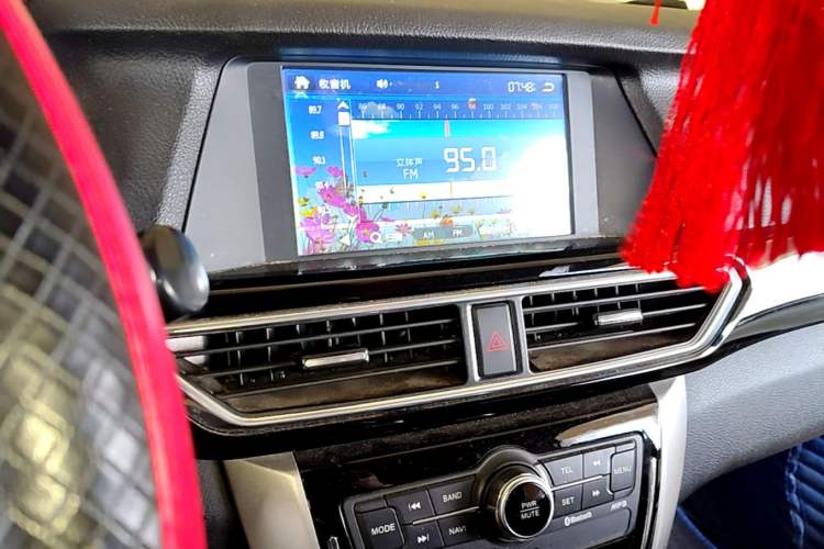 Used Zotye Domy X5 2015 1.5T Manual Luxury Version China IV Standard Audio And AC Panel