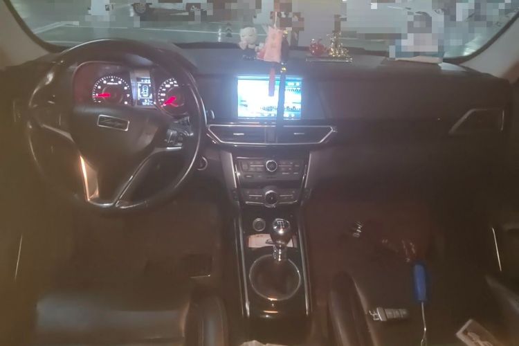 Used Zotye Domy X5 2015 1.5T Manual Luxury Model China V Standard Center Console