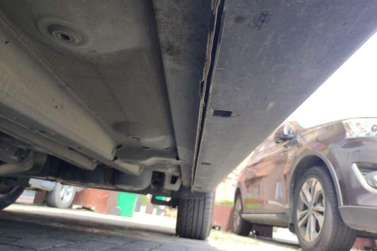 Used Zotye Domy X5 2015 1.5T CVT ZhiXian Model China IV Standard Chassis Front Left