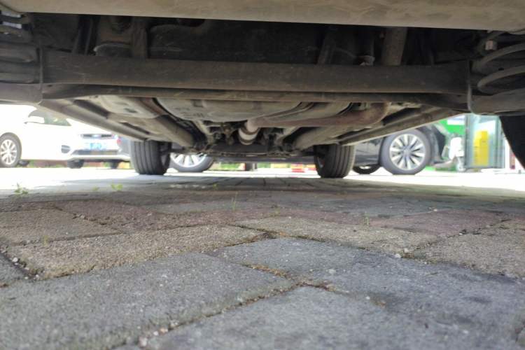 Used Zotye Domy X5 2015 1.5T CVT ZhiXian Model China IV Standard Chassis Rear