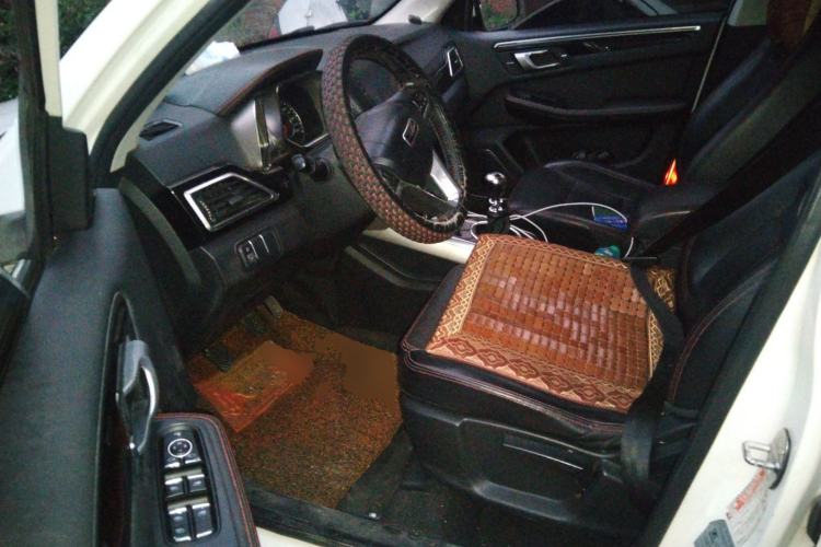 Used Zotye Domy X5 2015 1.5T Manual Luxury Version China IV Standard Driver Seat
