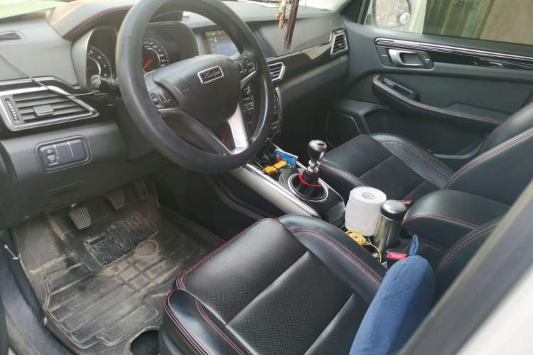 Used Zotye Domy X5 2015 1.5T Manual Luxury Version China IV Standard Driver Seat