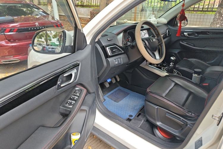 Used Zotye Domy X5 2015 1.5T Manual Luxury Version China IV Standard Driver Seat