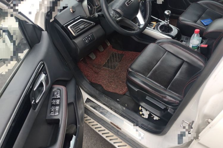 Used Zotye Domy X5 2015 1.5T Manual Luxury Version China IV Standard Driver Seat