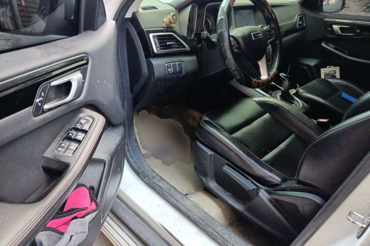 Used Zotye Domy X5 2015 1.5T CVT Landlord Model China IV Standard Driver Seat