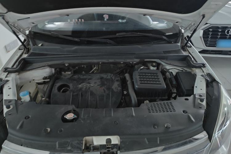 Used Zotye Domy X5 2015 1.5T CVT Chancellor Model China V Standard Engine Bay