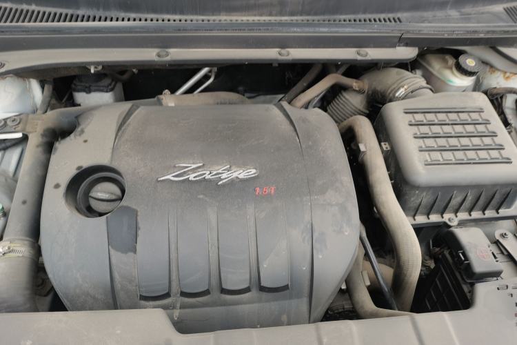 Used Zotye Domy X5 2015 1.5T CVT ZhiXian Trim China V Standard Engine Bay