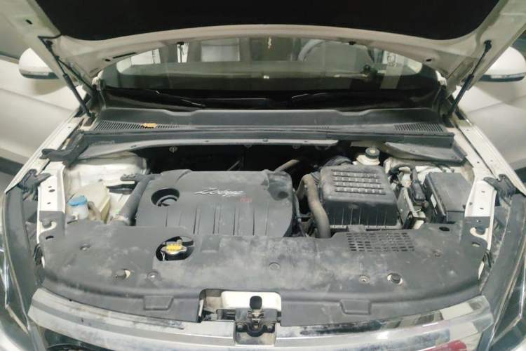 Used Zotye Domy X5 2015 1.5T CVT ZhiXian Model China IV Standard Engine Bay