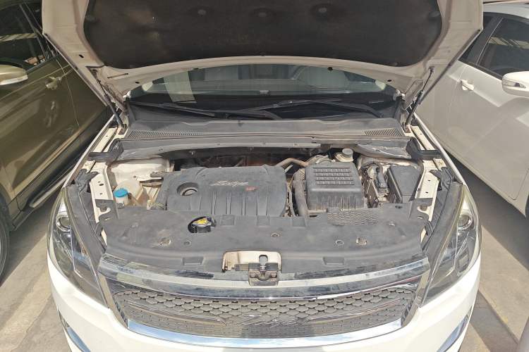 Used Zotye Domy X5 2015 1.5T CVT ZhiXian Model China IV Standard Engine Bay