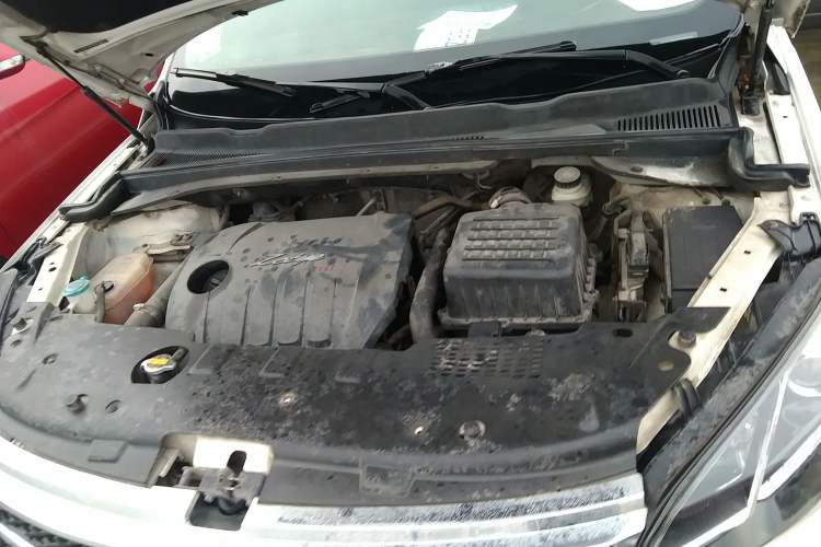 Used Zotye Domy X5 2015 1.5T CVT Landlord Model China IV Standard Engine Bay