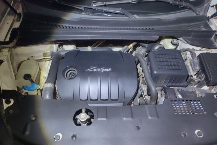 Used Zotye Domy X5 2015 1.5T CVT Landlord Model China IV Standard Engine Bay
