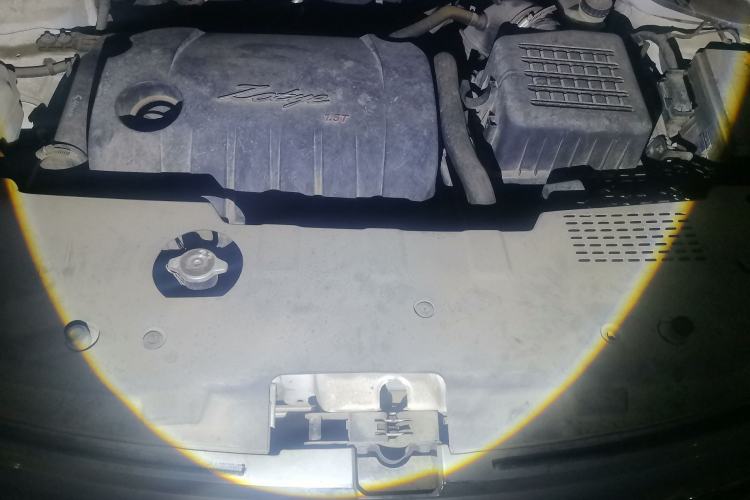 Used Zotye Domy X5 2015 1.5T CVT ZHANG GUI Model China V Standard Engine Bay