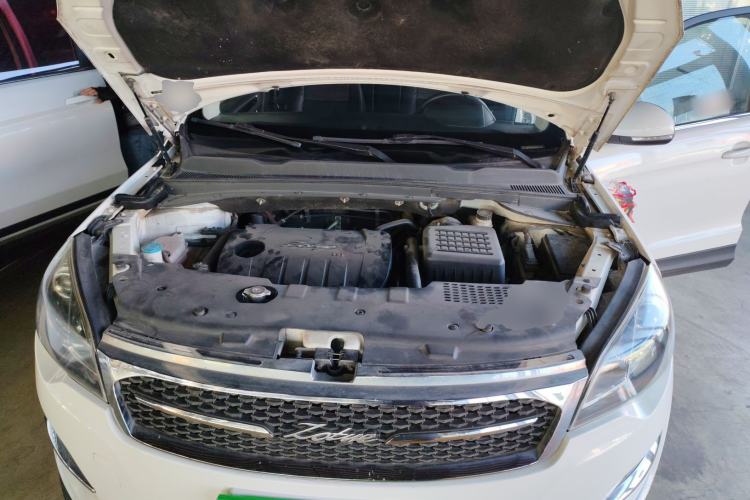 Used Zotye Domy X5 2015 1.5T CVT Landlord Model China IV Standard Engine Bay