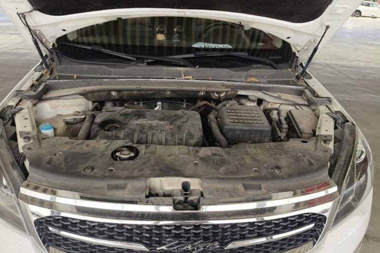 Used Zotye Domy X5 2015 1.5T CVT ZhiXian Trim China V Standard Engine Bay