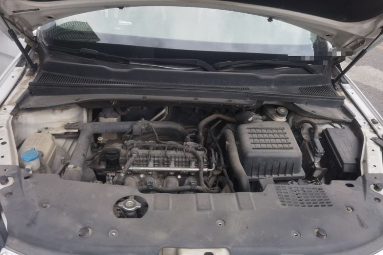 Used Zotye Domy X5 2015 1.5T CVT ZhiXian Model China IV Standard Engine Bay