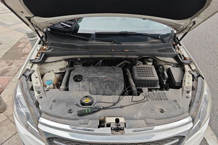 Used Zotye Domy X5 2015 1.5T Manual Luxury Version China IV Standard Engine Bay