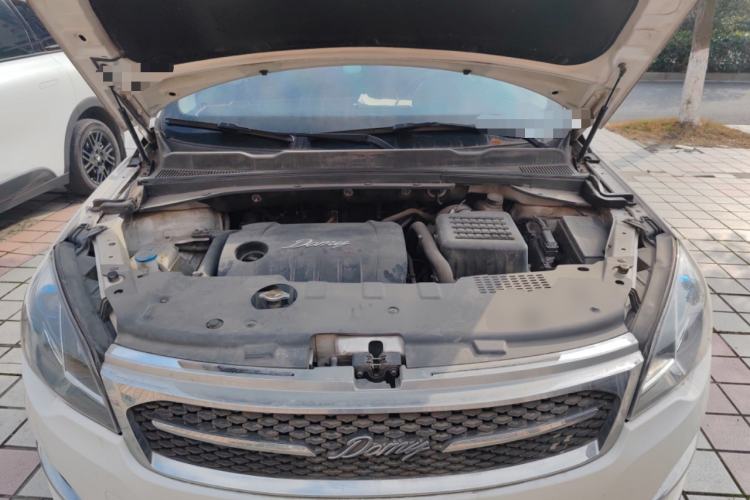 Used Zotye Domy X5 2015 1.5T Manual Luxury Model China V Standard Engine Bay