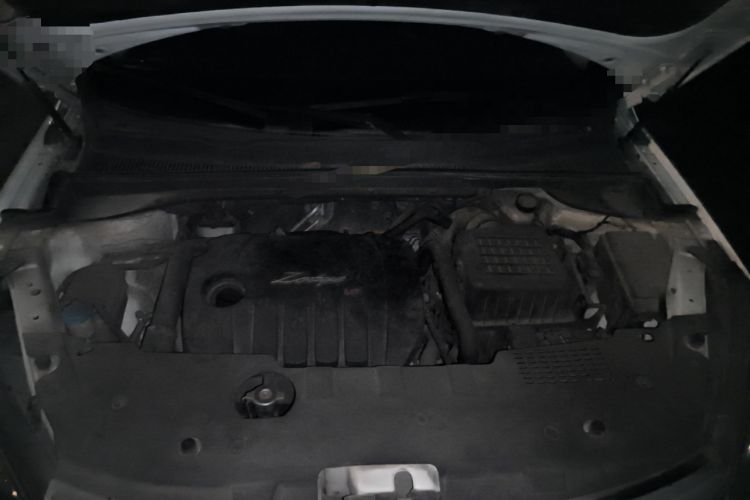 Used Zotye Domy X5 2015 1.5T Manual Luxury Version China IV Standard Engine Bay