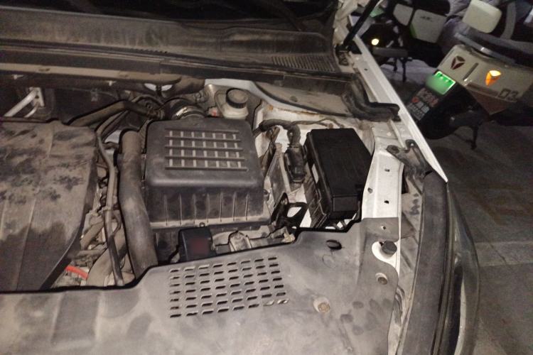 Used Zotye Domy X5 2015 1.5T CVT ZhiXian Trim China V Standard Engine Bay Left