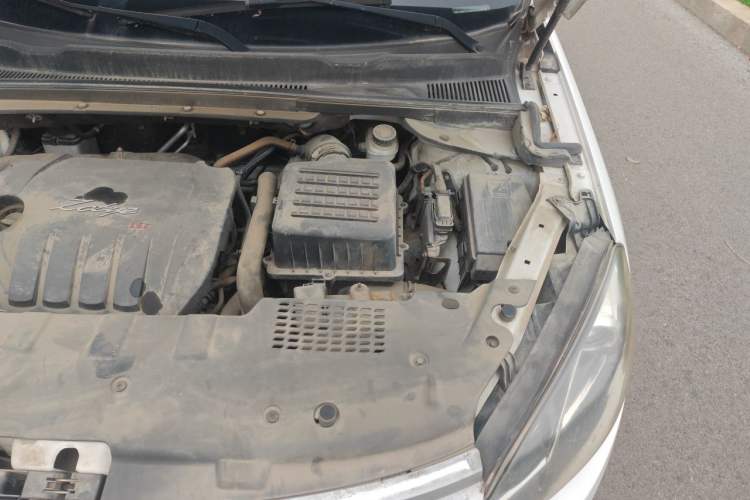 Used Zotye Domy X5 2015 1.5T Manual Elite Model China V Standard Engine Bay Left