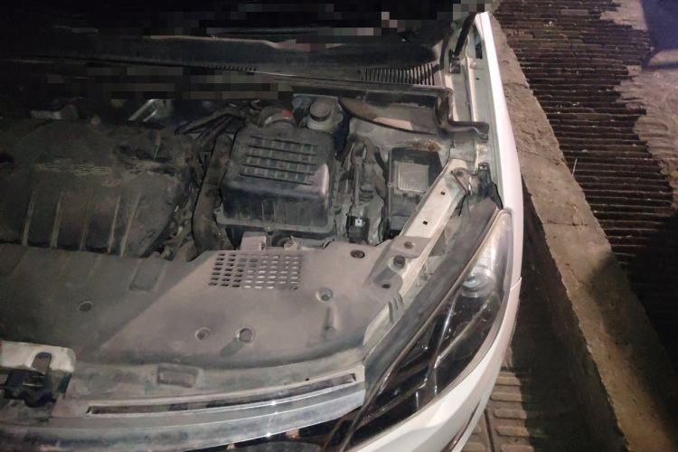 Used Zotye Domy X5 2015 1.5T CVT Landlord Model China IV Standard Engine Bay Left