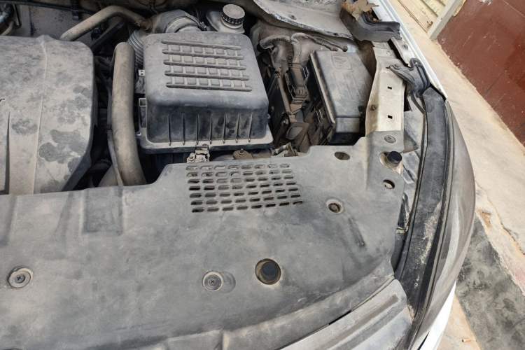 Used Zotye Domy X5 2015 1.5T CVT Landlord Model China IV Standard Engine Bay Left