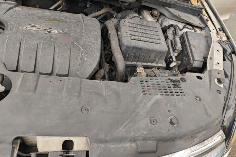 Used Zotye Domy X5 2015 1.5T Manual Elite Model China V Standard Engine Bay Left