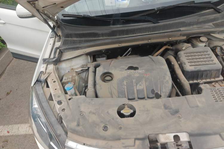 Used Zotye Domy X5 2015 1.5T Manual Elite Model China V Standard Engine Bay Right