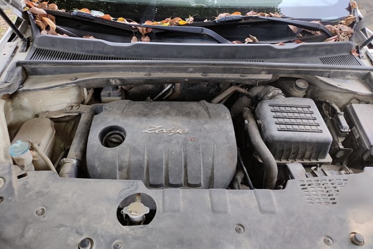 Used Zotye Domy X5 2015 1.5T CVT ZhiXian Model China IV Standard Engine Bay