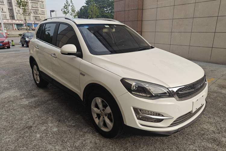 Used Zotye Domy X5 2015 1.5T CVT ZhiXian Model China IV Standard Exterior 2