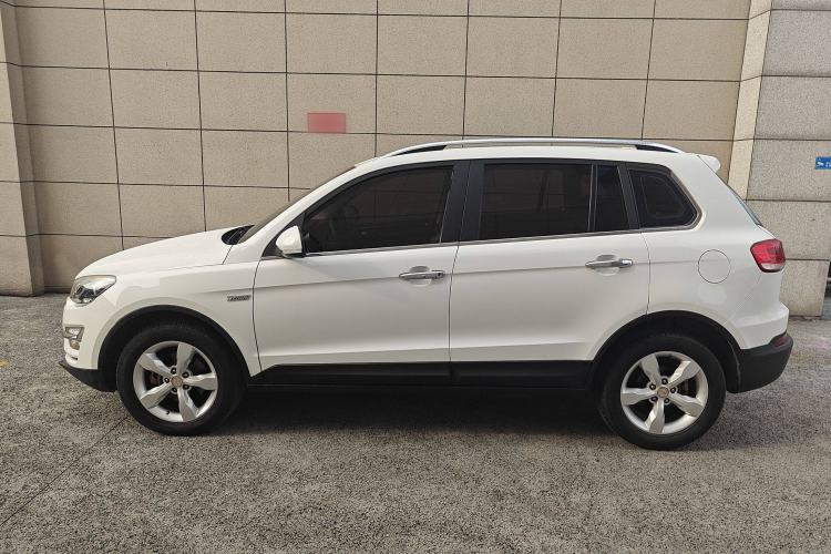 Used Zotye Domy X5 2015 1.5T CVT ZhiXian Model China IV Standard Exterior 3