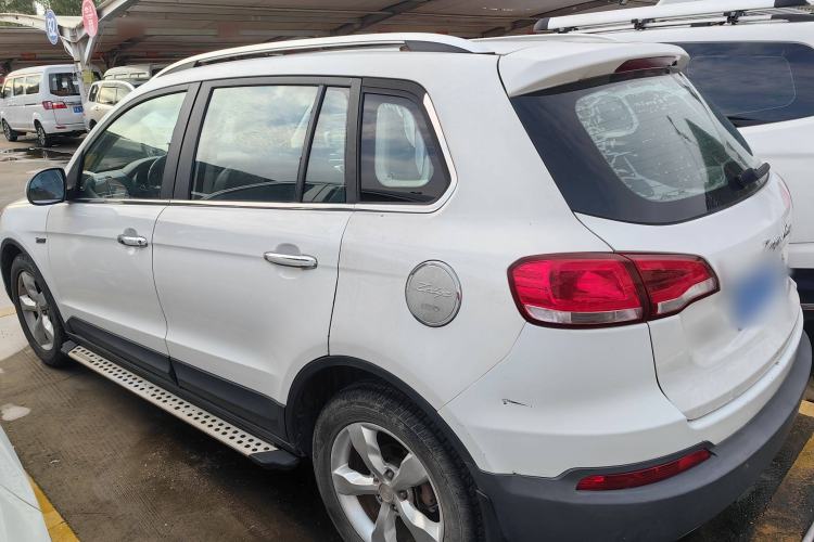 Used Zotye Domy X5 2015 1.5T CVT ZhiXian Model China IV Standard Exterior 3