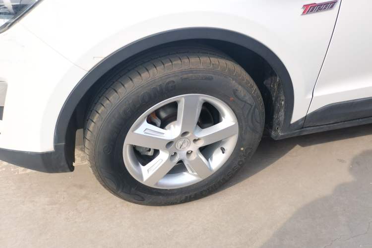 Used Zotye Domy X5 2015 1.5T CVT Landlord Edition China V Standard Exterior 4