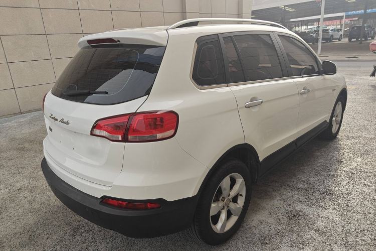 Used Zotye Domy X5 2015 1.5T CVT ZhiXian Model China IV Standard Exterior 5