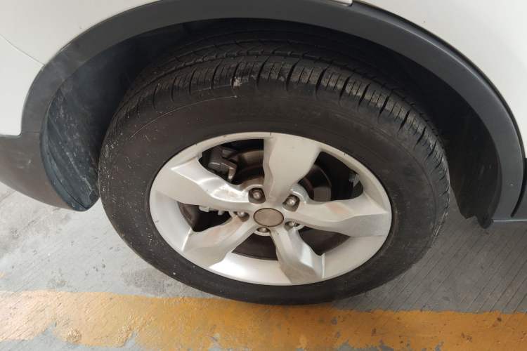 Used Zotye Domy X5 2015 1.5T Manual Luxury Version China IV Standard Exterior 5