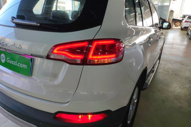 Used Zotye Domy X5 2015 1.5T CVT Landlord Model China IV Standard Exterior 6