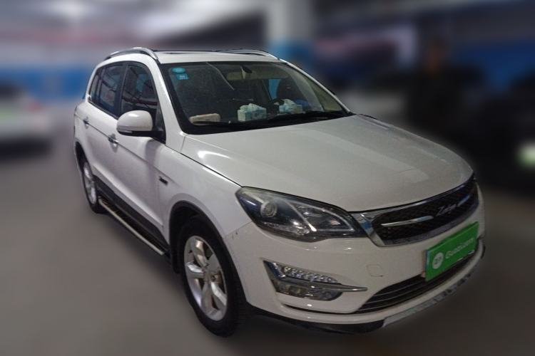 Used Zotye Domy X5 2015 1.5T CVT ZhiXian Trim China V Standard Front Right 45 Deg