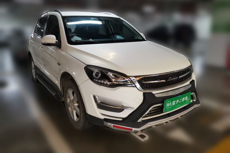 Used Zotye Domy X5 2015 1.5T CVT Landlord Model China IV Standard Front Right 45 Deg