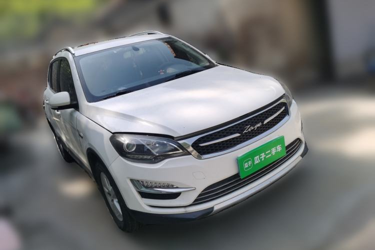 Used Zotye Domy X5 2015 1.5T Manual Luxury Version China IV Standard Front Right 45 Deg