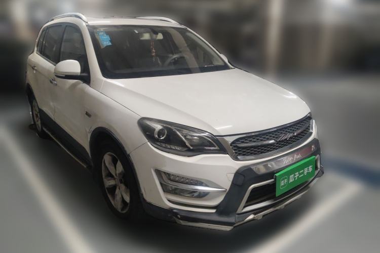 Used Zotye Domy X5 2015 1.5T CVT ZhiXian Model China IV Standard Front Right 45 Deg