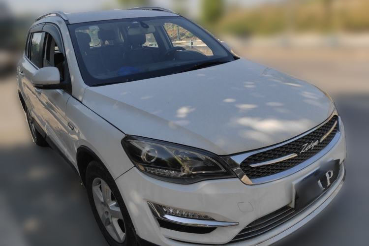 Used Zotye Domy X5 2015 1.5T Manual Luxury Version China IV Standard Front Right 45 Deg