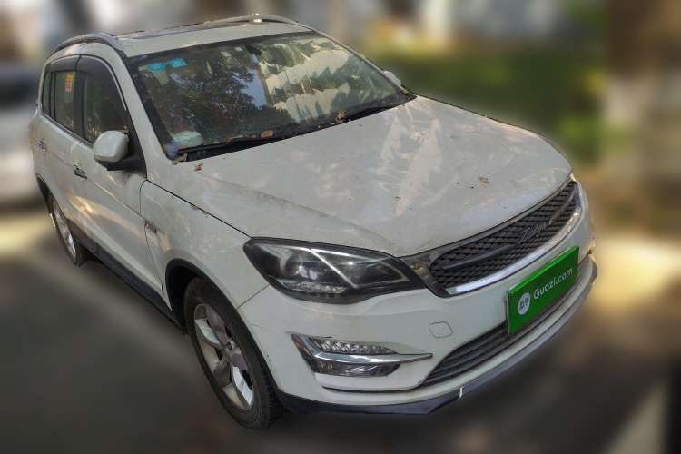 Used Zotye Domy X5 2015 1.5T Manual Luxury Version China IV Standard Front Right 45 Deg