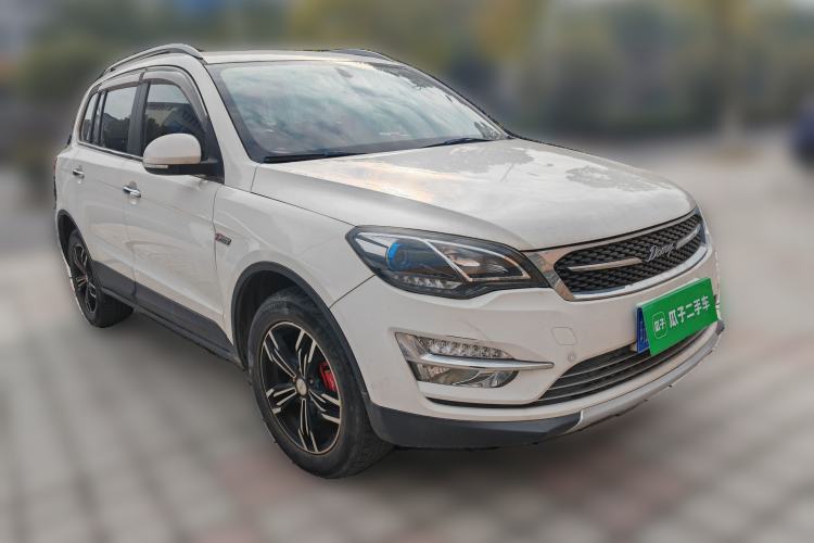Used Zotye Domy X5 2015 1.5T Manual Luxury Model China V Standard Front Right 45 Deg