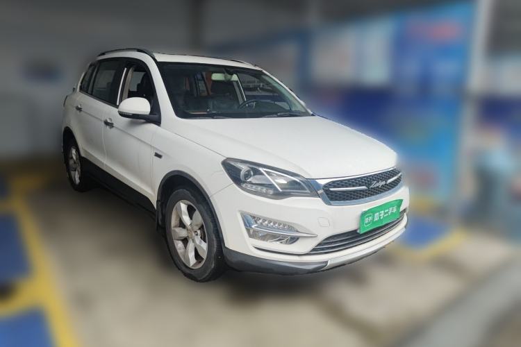 Used Zotye Domy X5 2015 1.5T Manual Luxury Version China IV Standard Front Right 45 Deg