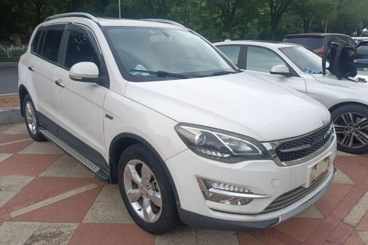 Used Zotye Domy X5 2015 1.5T Manual Luxury Version China IV Standard Front Right 45 Deg