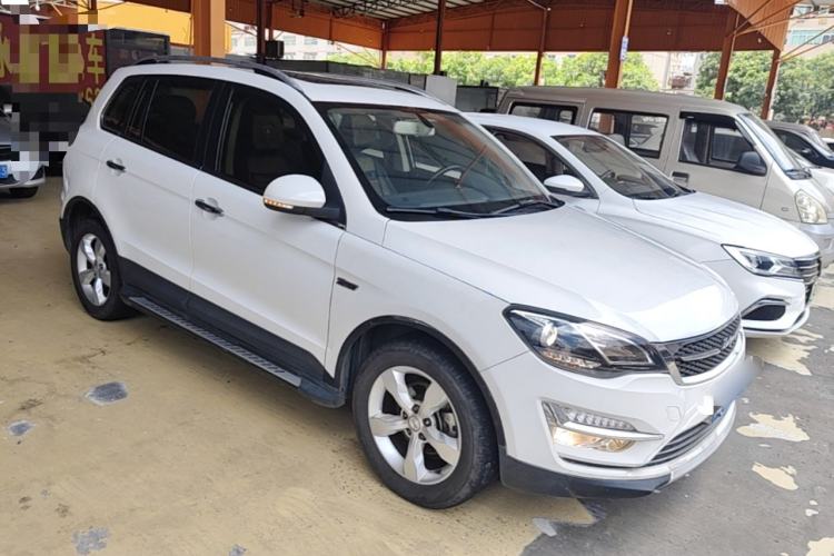 Used Zotye Domy X5 2015 1.5T CVT ZhiXian Trim China V Standard Front Right 45 Deg