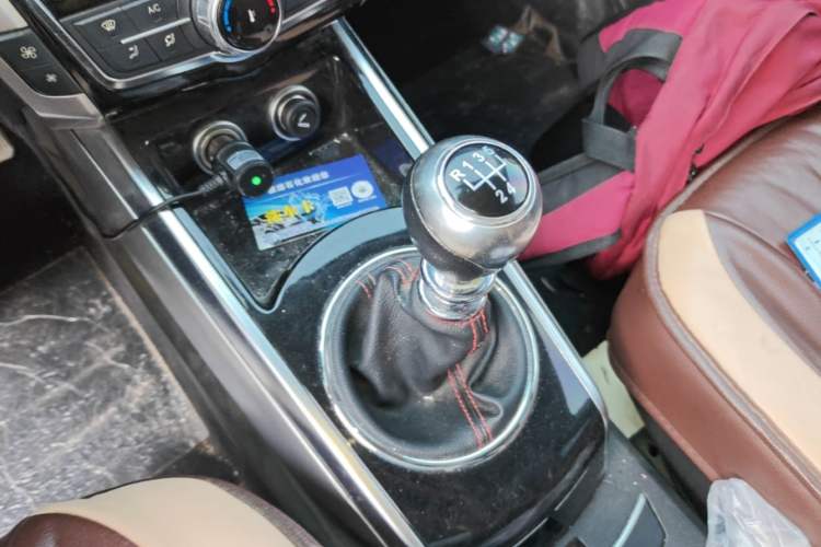 Used Zotye Domy X5 2015 1.5T Manual Elite Model China V Standard Gear Lever