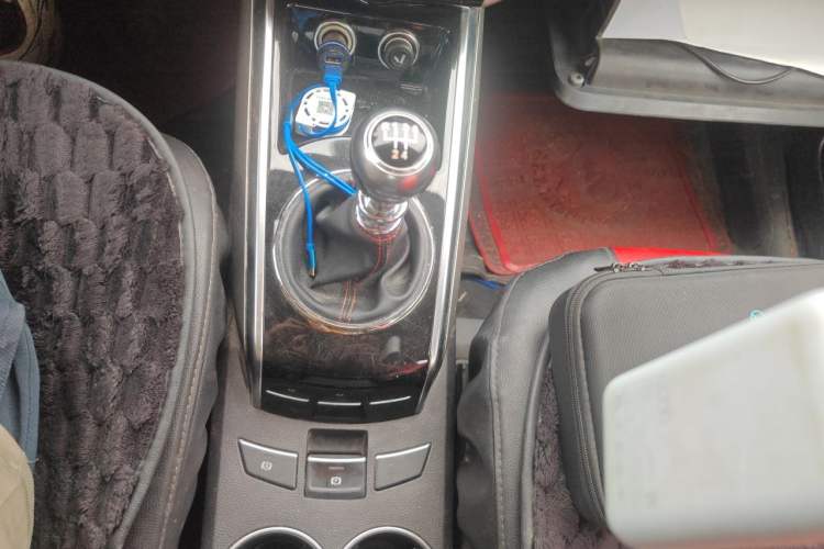 Used Zotye Domy X5 2015 1.5T Manual Elite Model China V Standard Gear Lever