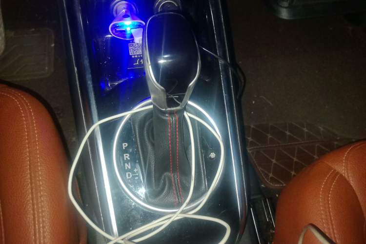 Used Zotye Domy X5 2015 1.5T CVT ZHANG GUI Model China V Standard Gear Lever